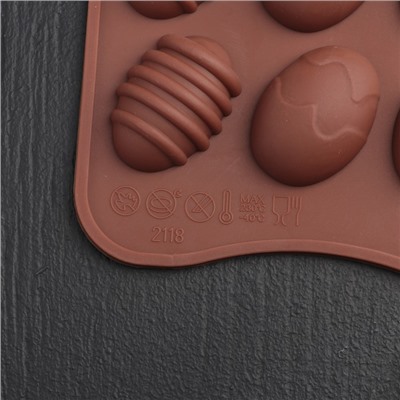 Форма для льда и кондитерских украшений Доляна «Пасхальные яйца», 22×10,5 см, 15 ячеек (3,2×2,5 см), цвет шоколадный