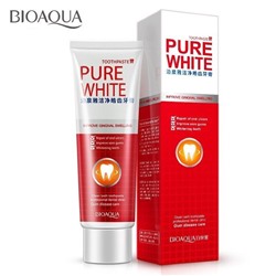 Отбеливающая зубная паста Bioaqua с экстрактом клюквы