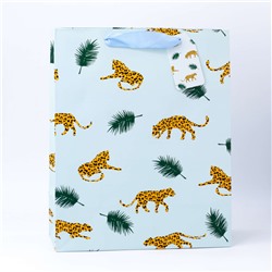 Подарочный пакет (M) "Cheetah in the forest", blue