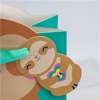 Пакет подарочный (S) "Cute sloth with heart", green (18*23*10)